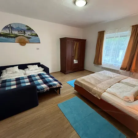 Francesco Apartmanhaz Apartment Velence