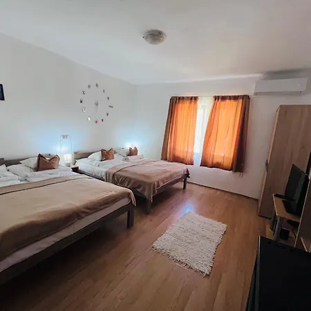 Apartment Francesco Apartmanhaz Velence
