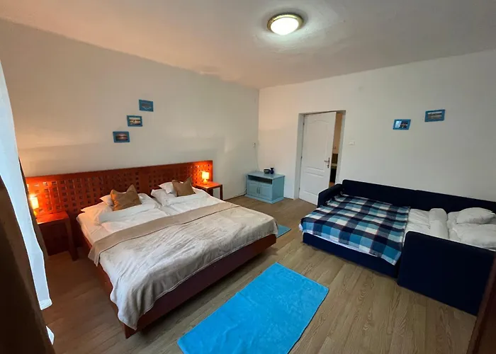 Francesco Apartmanhaz דירה