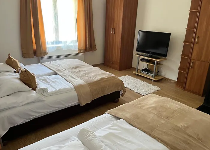 Francesco Apartmanhaz アパート *