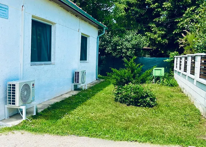 アパート Francesco Apartmanhaz ヴァレンツァ